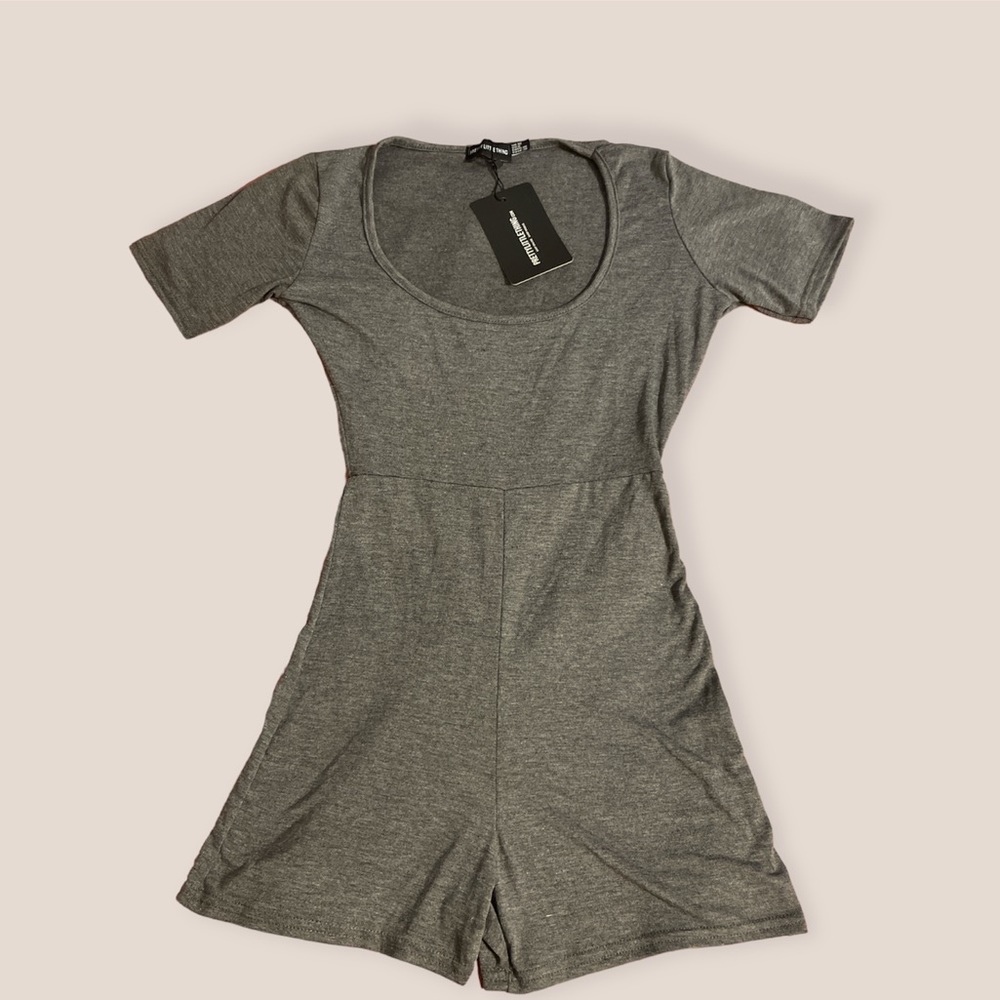 🩷 3 for $25 Plt shape charcoal short sleeve unitard